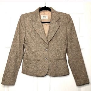 vintage tan textured neutral blazer